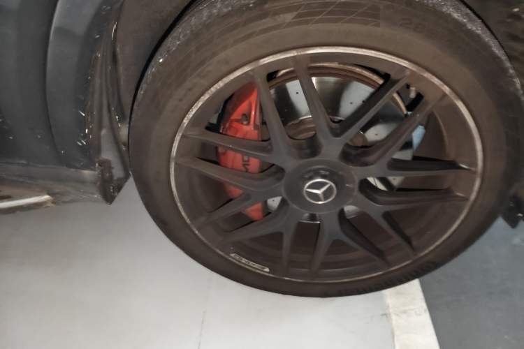 Used Mercedes-Benz GLE AMG 2024 AMG GLE 63 S 4MATIC+ Right Front Wheel Hub