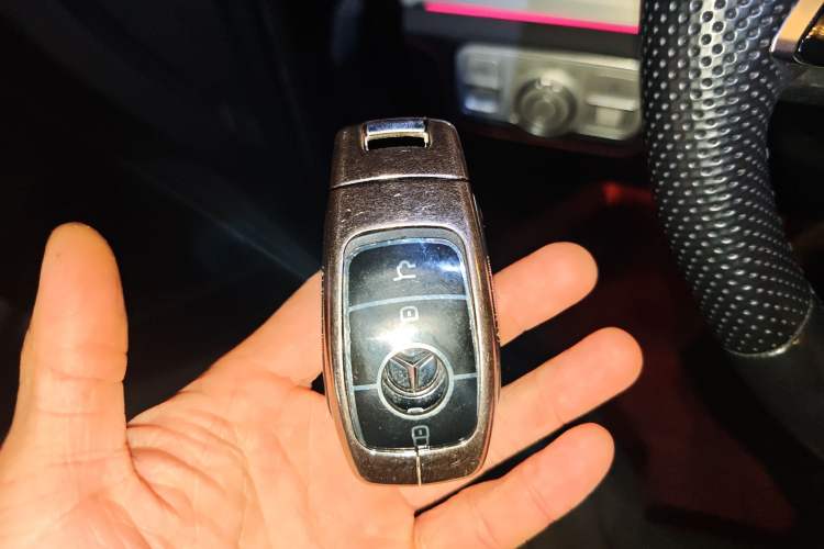 Used Mercedes-Benz GLE AMG 2024 AMG GLE 53 4MATIC+ Vehicle Key