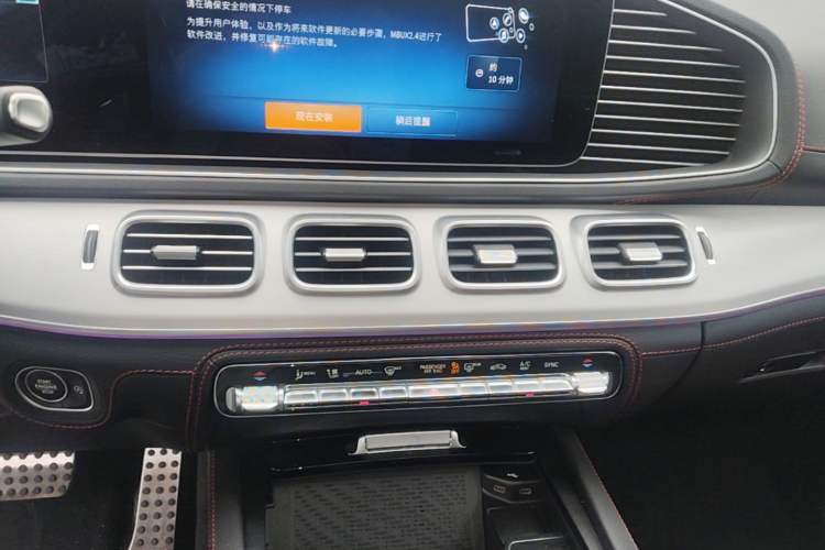 Used Mercedes-Benz GLE AMG 2024 AMG GLE 53 4MATIC+ Audio And AC Panel