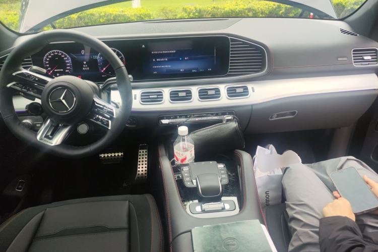 Used Mercedes-Benz GLE AMG 2025-Year Restyled AMG GLE 53 4MATIC+ Center Console