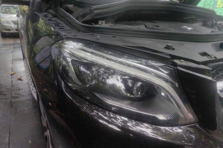 Used Mercedes-Benz GLE-Class  Exterior 6