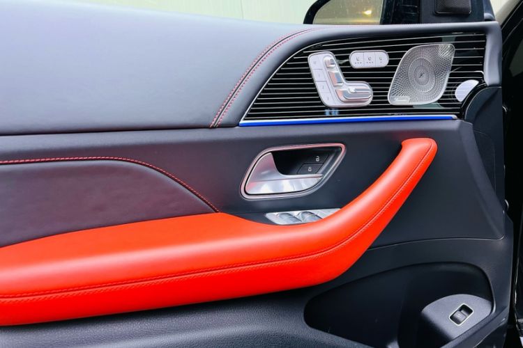 Used Mercedes-Benz GLE-Class  Interior 8