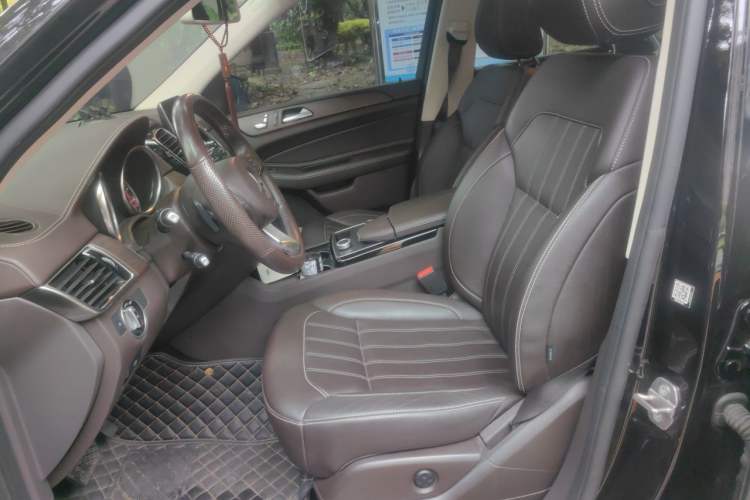 Used Mercedes-Benz GLE-Class  Left Front Seat