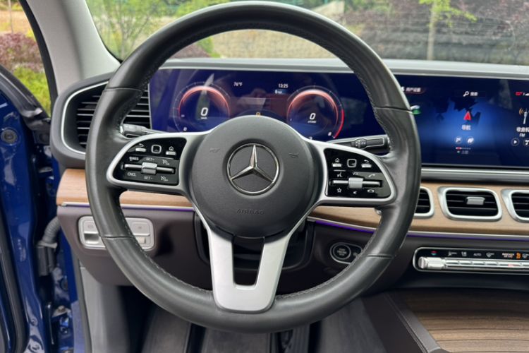 Used Mercedes-Benz GLE-Class  Interior 3