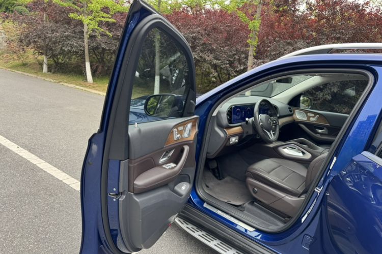 Used Mercedes-Benz GLE-Class  Interior 6