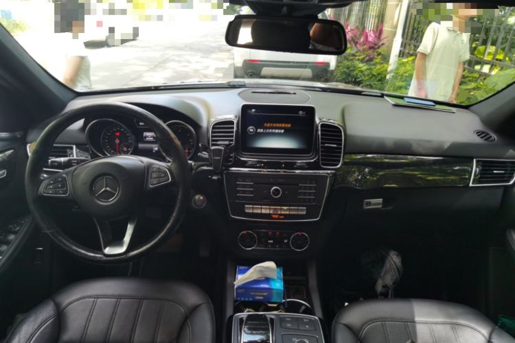 Used Mercedes-Benz GLE-Class  Center Console