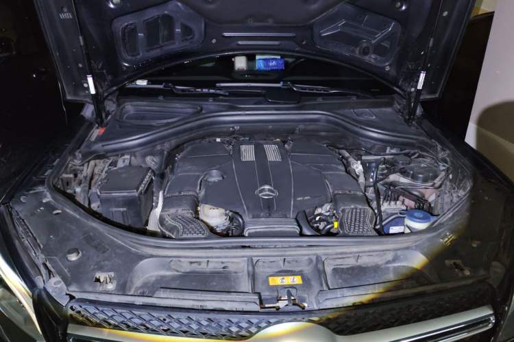 Used Mercedes-Benz GLE-Class 2015 GLE 400 4MATIC Engine Bay