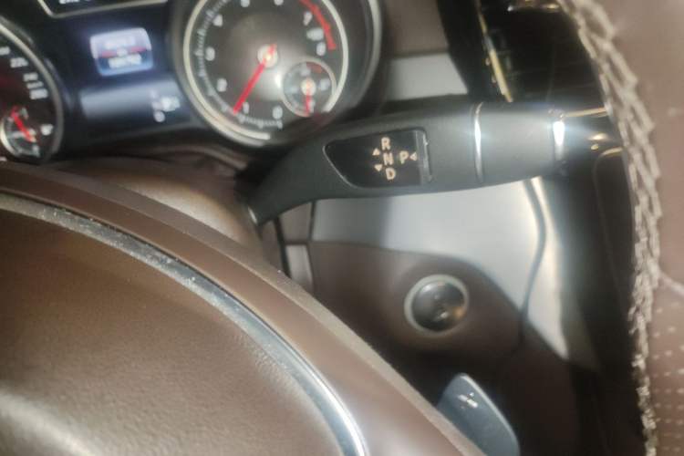Used Mercedes-Benz GLE-Class 2015 GLE 400 4MATIC Gear Lever