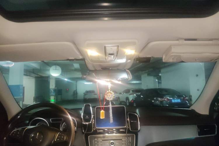 Used Mercedes-Benz GLE-Class 2015 GLE 400 4MATIC Headliner