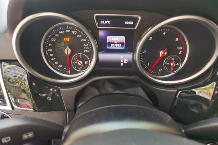 Used Mercedes-Benz GLE-Class  Instrument Cluster
