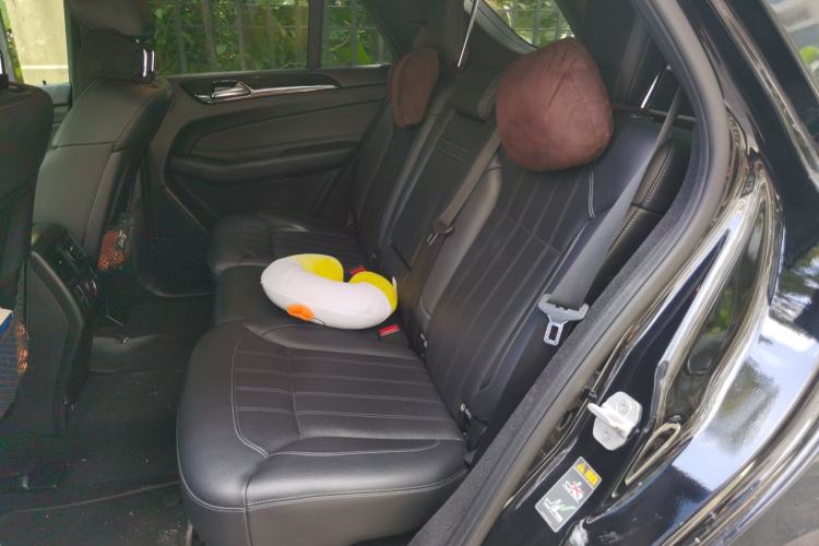 Used Mercedes-Benz GLE-Class  Left Rear Seat