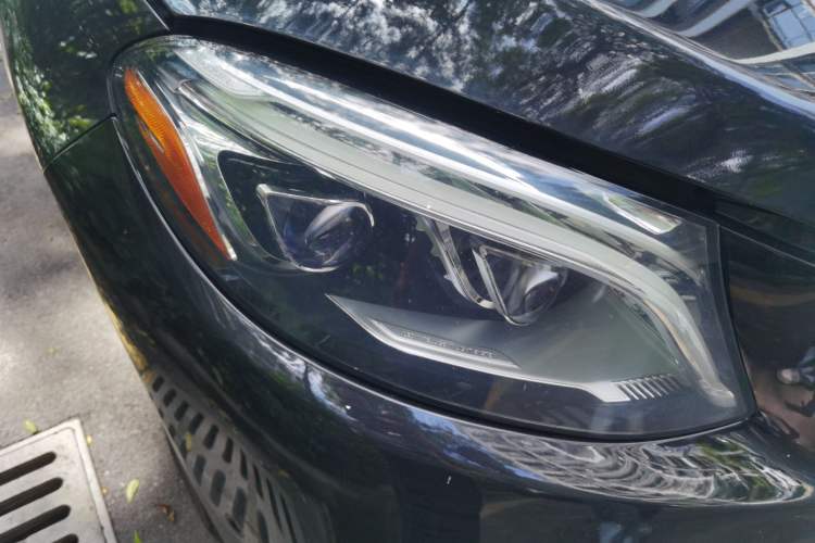 Used Mercedes-Benz GLE-Class  Right Front Headlight