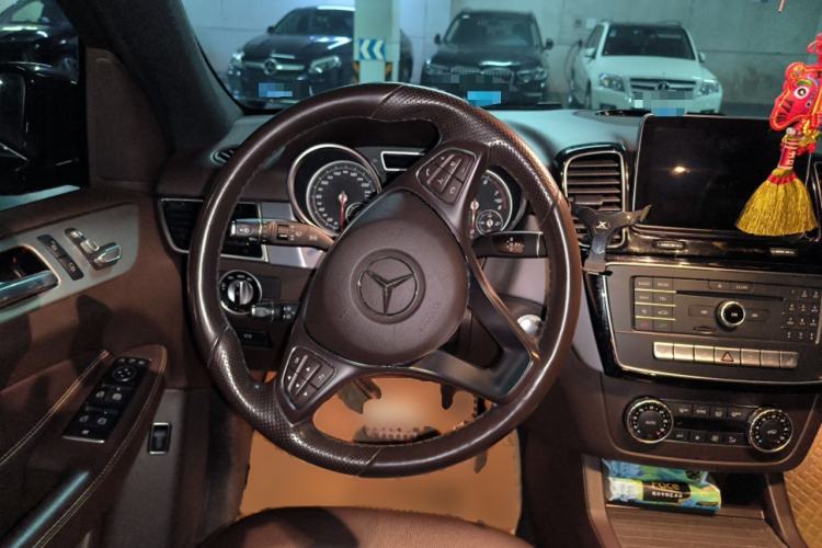 Used Mercedes-Benz GLE-Class 2015 GLE 320 4MATIC Steering Wheel