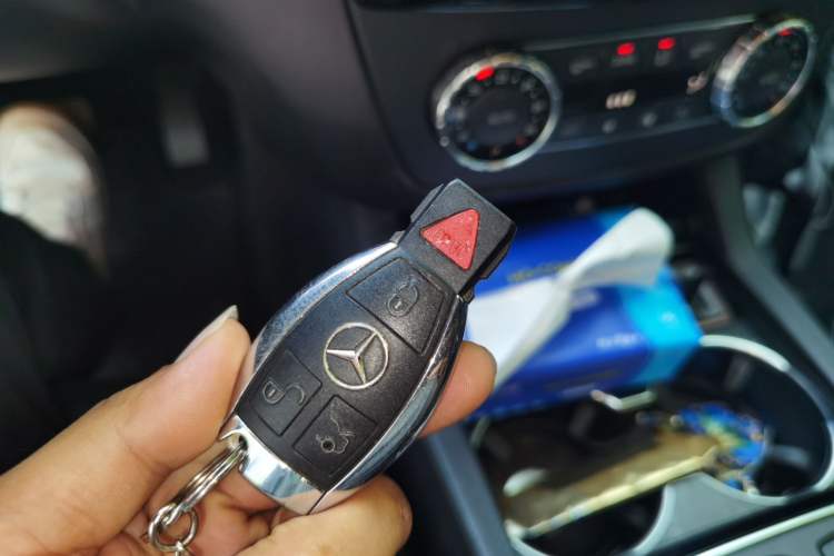 Used Mercedes-Benz GLE-Class  Vehicle Key
