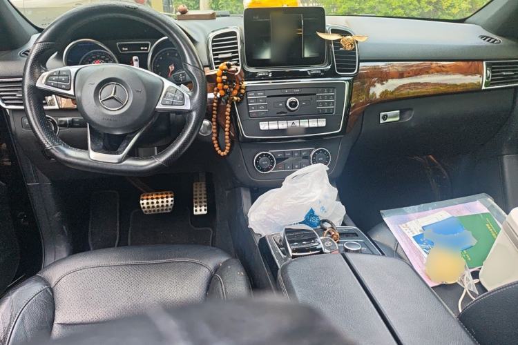 Used Mercedes-Benz GLE-Class  Center Console