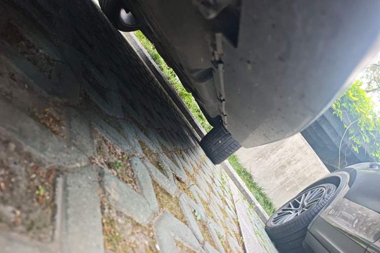 Used Mercedes-Benz GLE-Class  Chassis Front Left