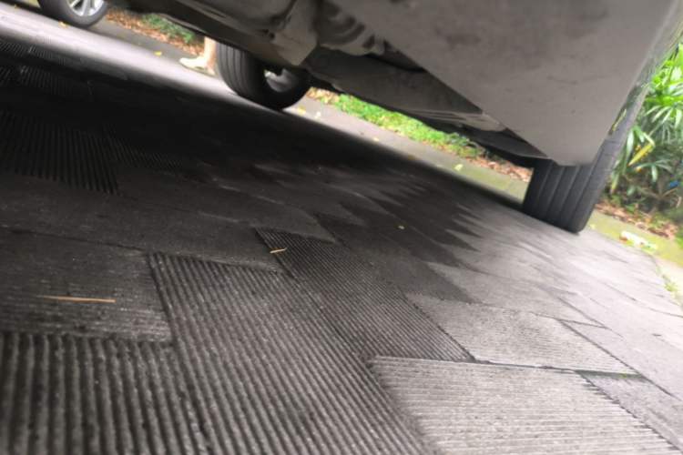 Used Mercedes-Benz GLE-Class  Chassis Front Left