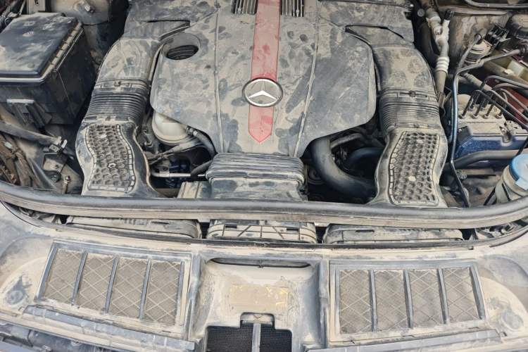 Used Mercedes-Benz GLE-Class  Engine Bay