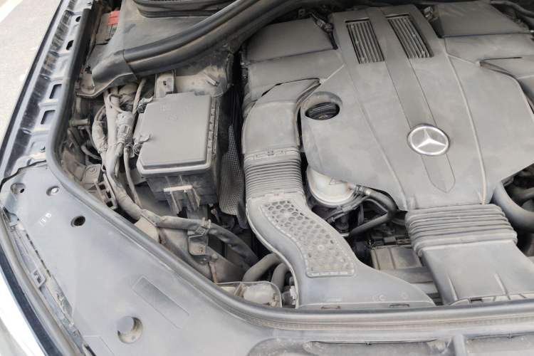 Used Mercedes-Benz GLE-Class 2016 GLE 320 4MATIC Dynamic Edition Engine Bay Right