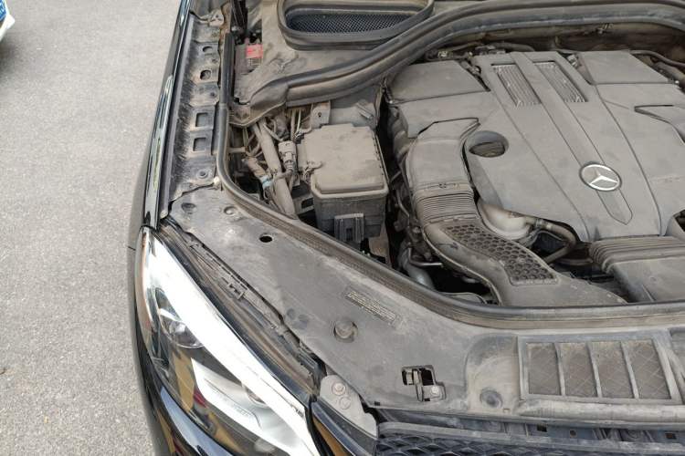 Used Mercedes-Benz GLE-Class 2016 GLE 400 4MATIC U.S. specification Engine Bay Right