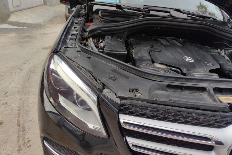 Used Mercedes-Benz GLE-Class 2016 GLE 400 4MATIC U.S. specification Engine Bay Right