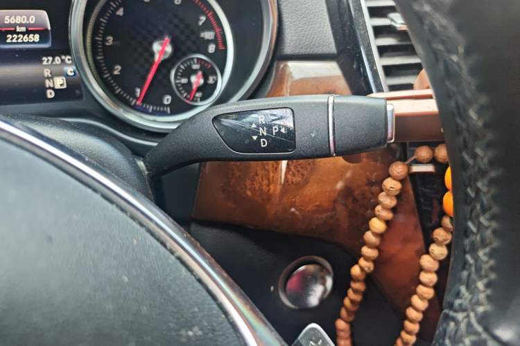 Used Mercedes-Benz GLE-Class  Gear Lever