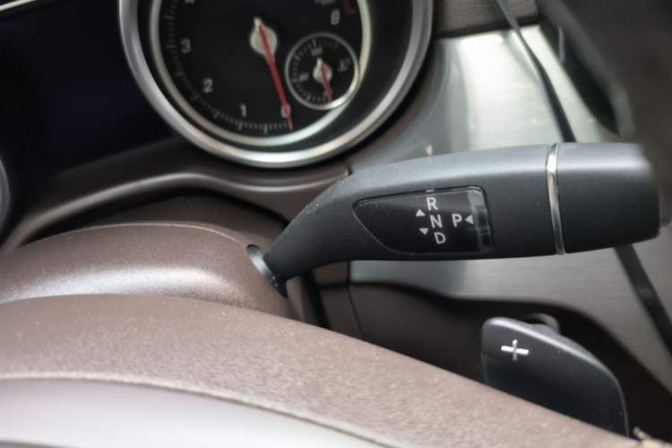 Used Mercedes-Benz GLE-Class  Gear Lever