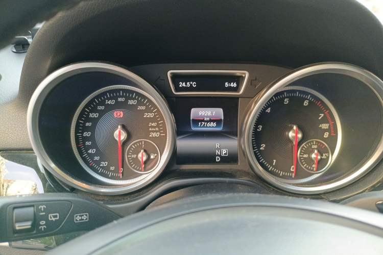 Used Mercedes-Benz GLE-Class 2016 GLE 400 4MATIC U.S. specification Instrument Cluster