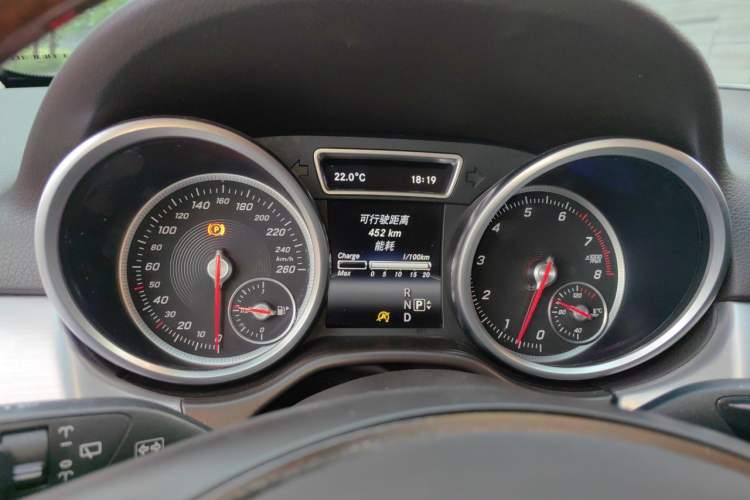 Used Mercedes-Benz GLE-Class 2016 GLE 400 4MATIC U.S. specification Instrument Cluster