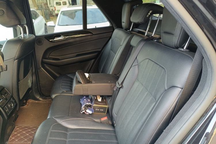 Used Mercedes-Benz GLE-Class 2016 GLE 400 4MATIC U.S. specification Left Rear Seat