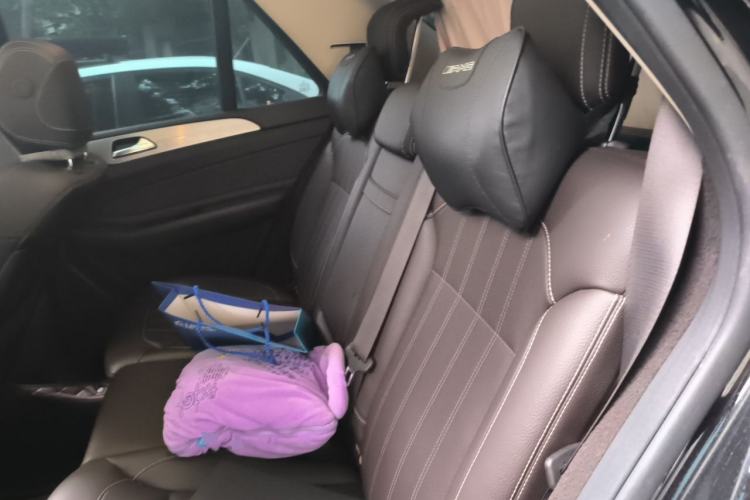 Used Mercedes-Benz GLE-Class  Left Rear Seat