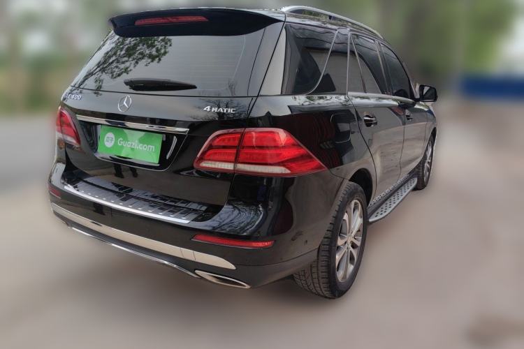 Used Mercedes-Benz GLE-Class 2016 GLE 400 4MATIC U.S. specification Rear Right 45 Deg