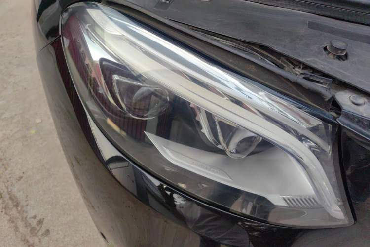 Used Mercedes-Benz GLE-Class 2016 GLE 400 4MATIC U.S. specification Right Front Headlight