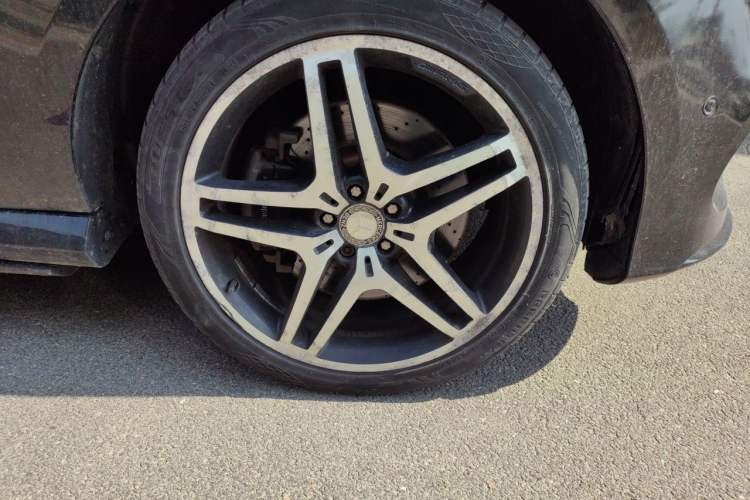 Used Mercedes-Benz GLE-Class 2016 GLE 450 AMG 4MATIC Right Front Wheel Hub