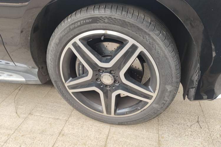 Used Mercedes-Benz GLE-Class 2016 GLE 450 AMG 4MATIC Right Front Wheel Hub