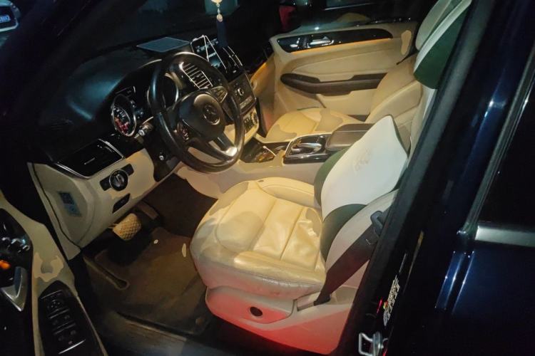 Used Mercedes-Benz GLE-Class  Left Front Seat