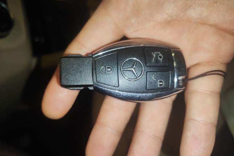 Used Mercedes-Benz GLE-Class  Vehicle Key