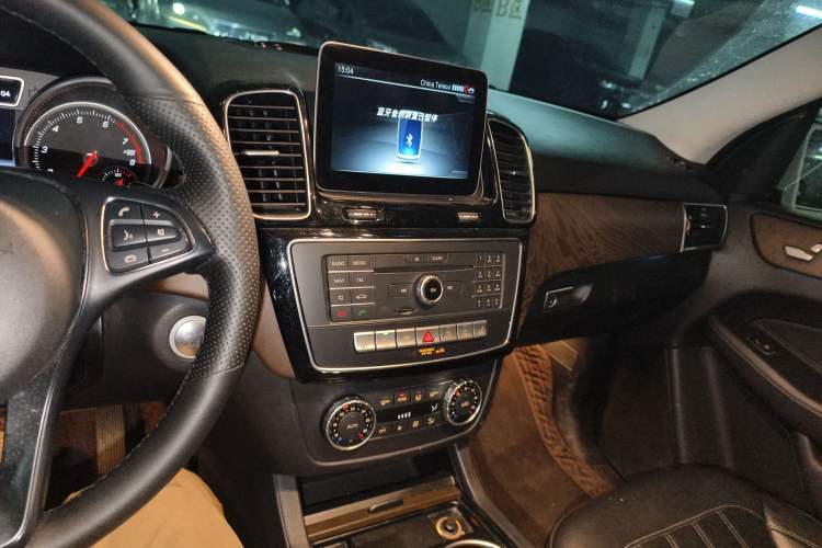 Used Mercedes-Benz GLE-Class 2016 GLE 320 4MATIC Dynamic Edition Audio And AC Panel
