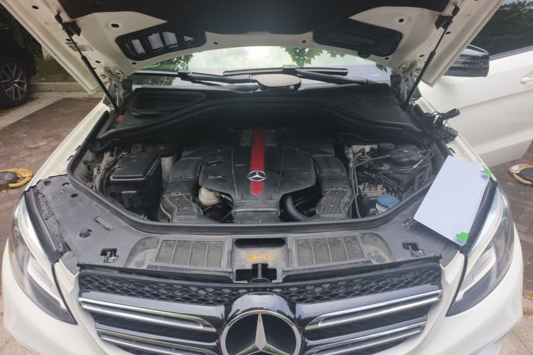 Used Mercedes-Benz GLE-Class 2016 GLE 450 4MATIC U.S. specification Engine Bay