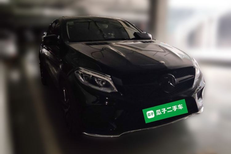 Used Mercedes-Benz GLE-Class  Front Right 45 Deg