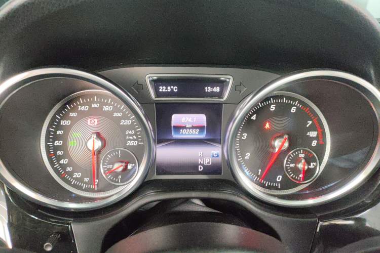 Used Mercedes-Benz GLE-Class 2016 GLE 400 4MATIC U.S. specification Instrument Cluster