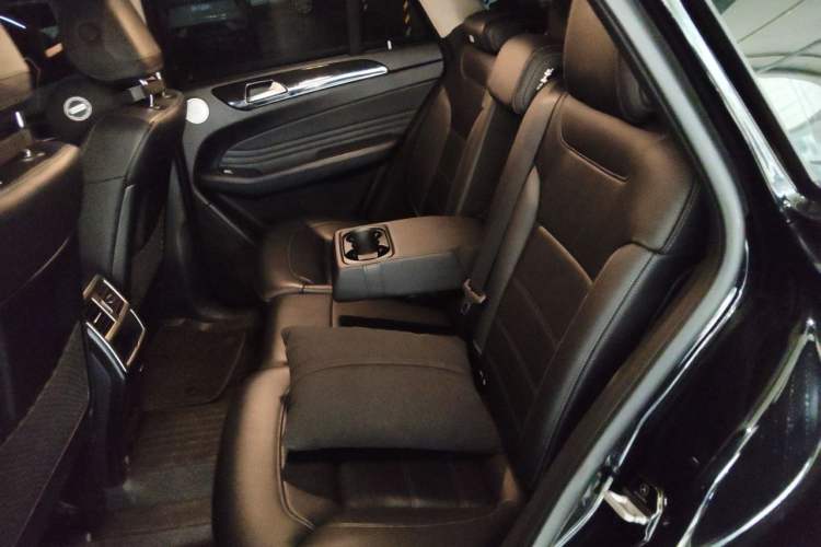 Used Mercedes-Benz GLE-Class  Left Rear Seat