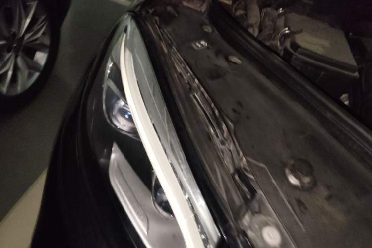Used Mercedes-Benz GLE-Class  Right Front Headlight