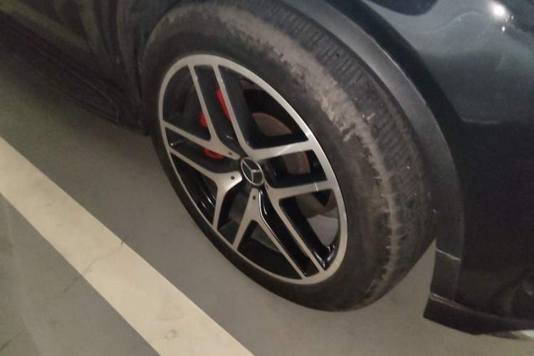 Used Mercedes-Benz GLE-Class  Right Front Wheel Hub