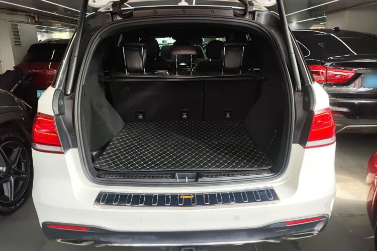 Used Mercedes-Benz GLE-Class 2016 GLE 400 4MATIC U.S. specification Trunk
