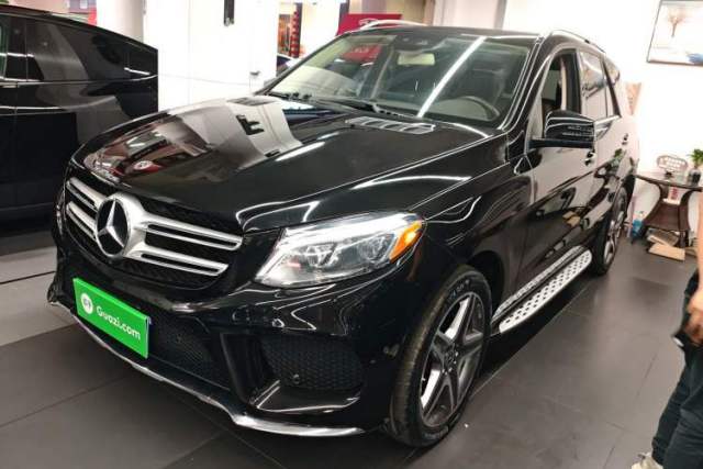 Ojetý Mercedes-Benz GLE-Class 2017 GLE 400 4MATIC