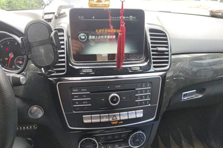 Used Mercedes-Benz GLE-Class 2017 GLE 400 4MATIC Audio And AC Panel