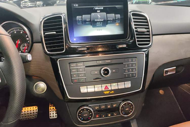 Used Mercedes-Benz GLE-Class  Audio And AC Panel