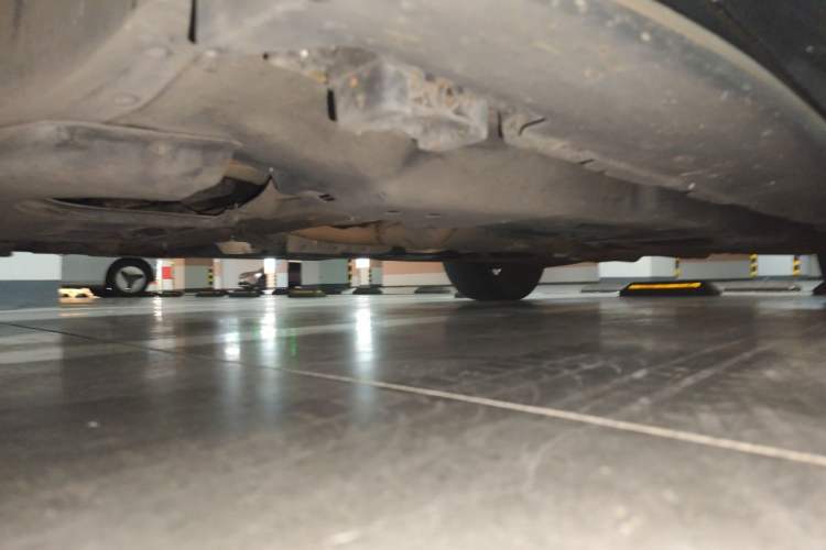 Used Mercedes-Benz GLE-Class  Chassis Front Left