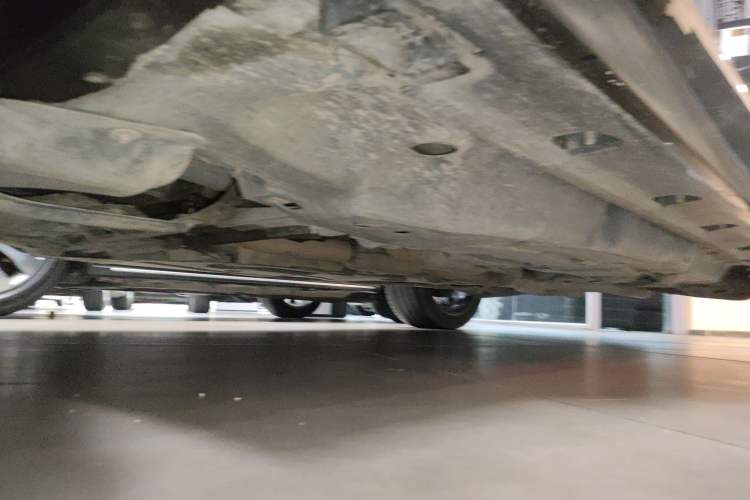 Used Mercedes-Benz GLE-Class  Chassis Front Left
